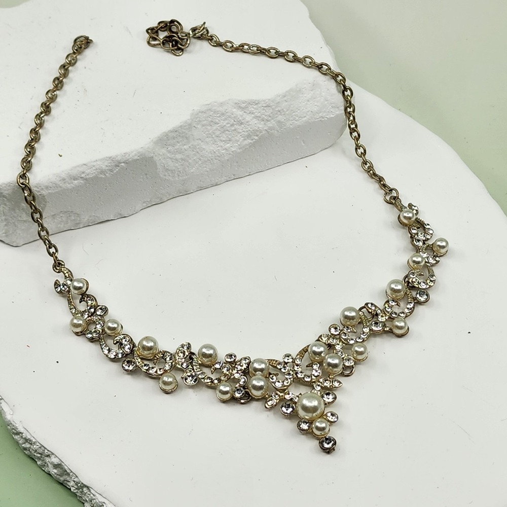 Vintage Faux Pearl Rhinestone Gold Tone Necklace Bridal Glam Statement Jewelry